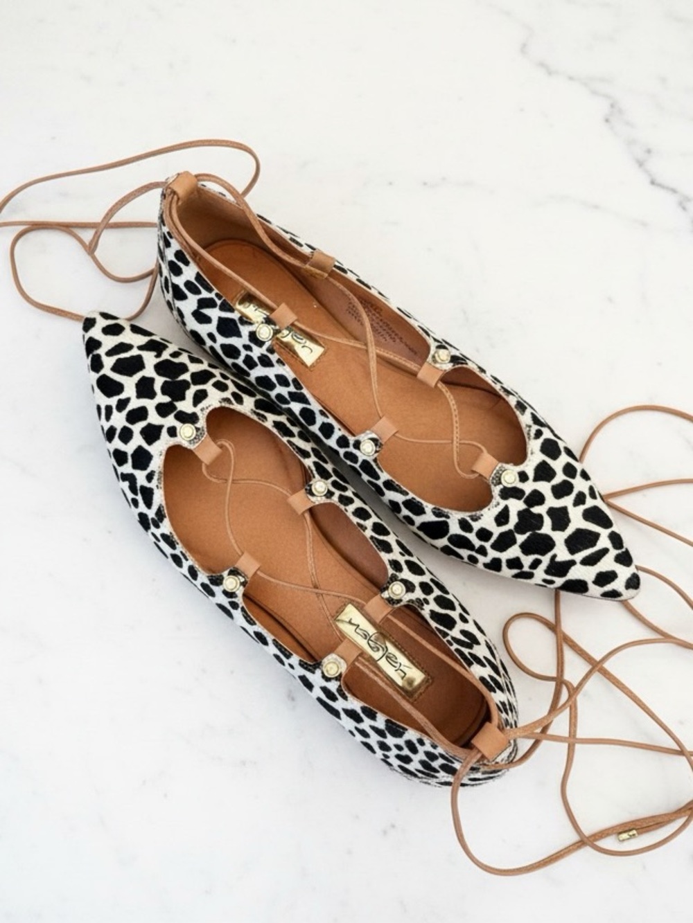 Halogen Pointy Toe Ghillie Flats Giraffe Women's Size 7.5